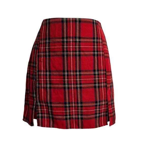 90’s Y2K Academia Plaid Brandy Melville Red Black Mini Skirt Size Small - Picture 2 of 5